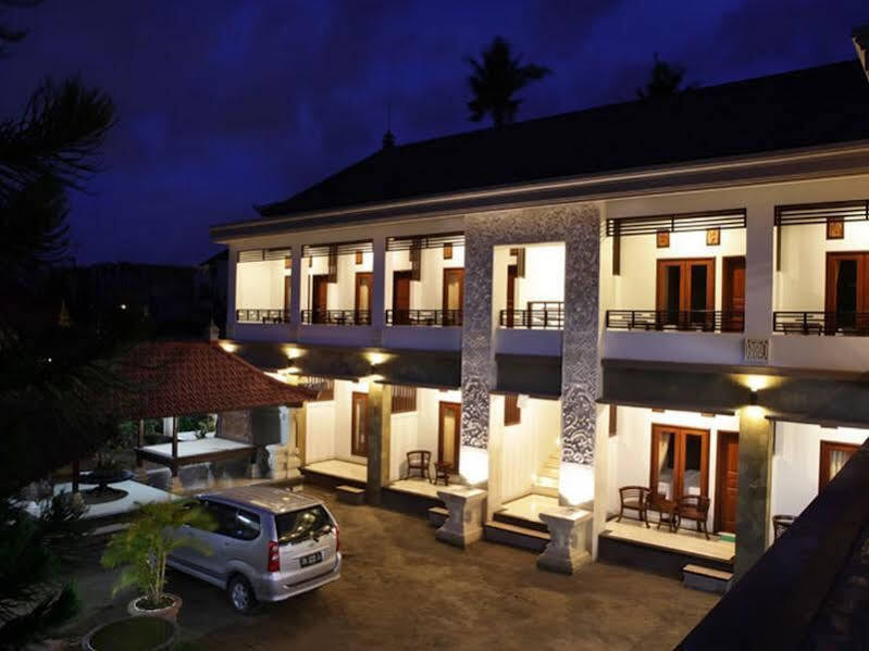 Puri Jayaraja Guest House Kuta Lombok Eksteriør bilde